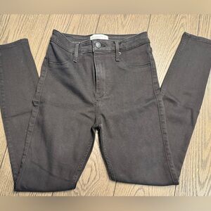 Abercrombie women’s jean leggings high rise grey black wash size 27/4 like new